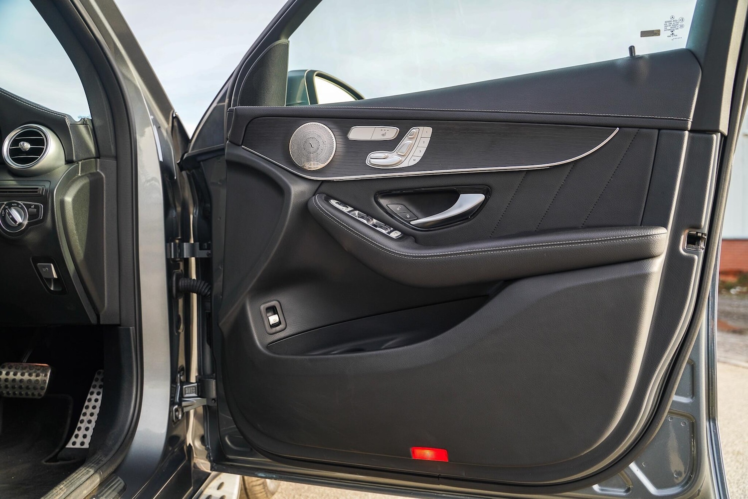 Used Mercedes-Benz GLC 2021 for sale - 76408841: Photo 42