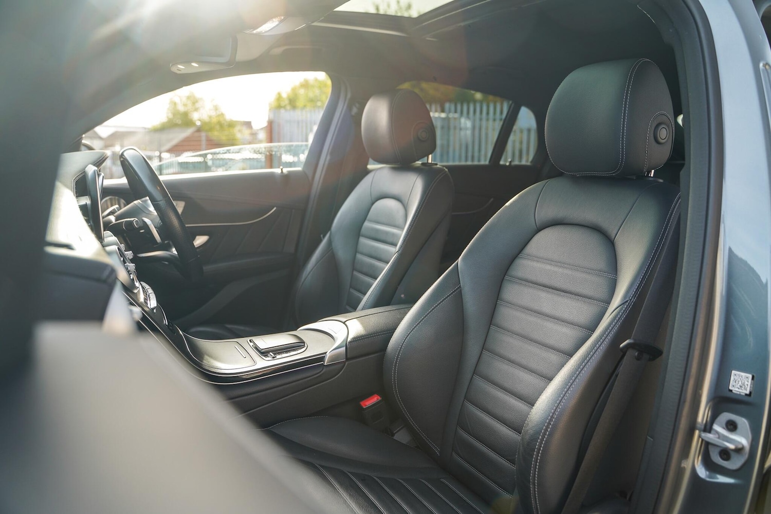 Used Mercedes-Benz GLC 2021 for sale - 76408841: Photo 46