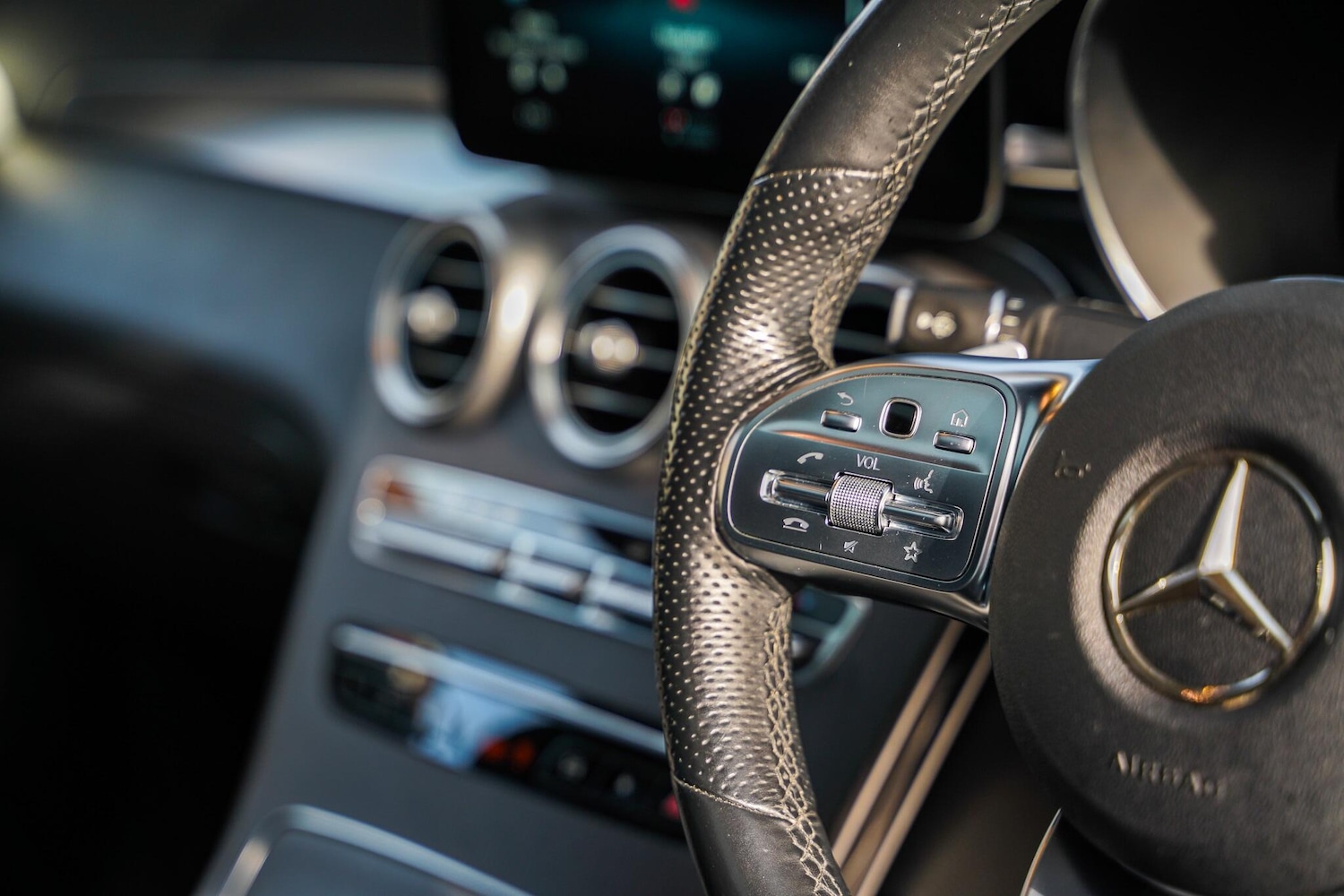 Used Mercedes-Benz GLC 2021 for sale - 76408841: Photo 47