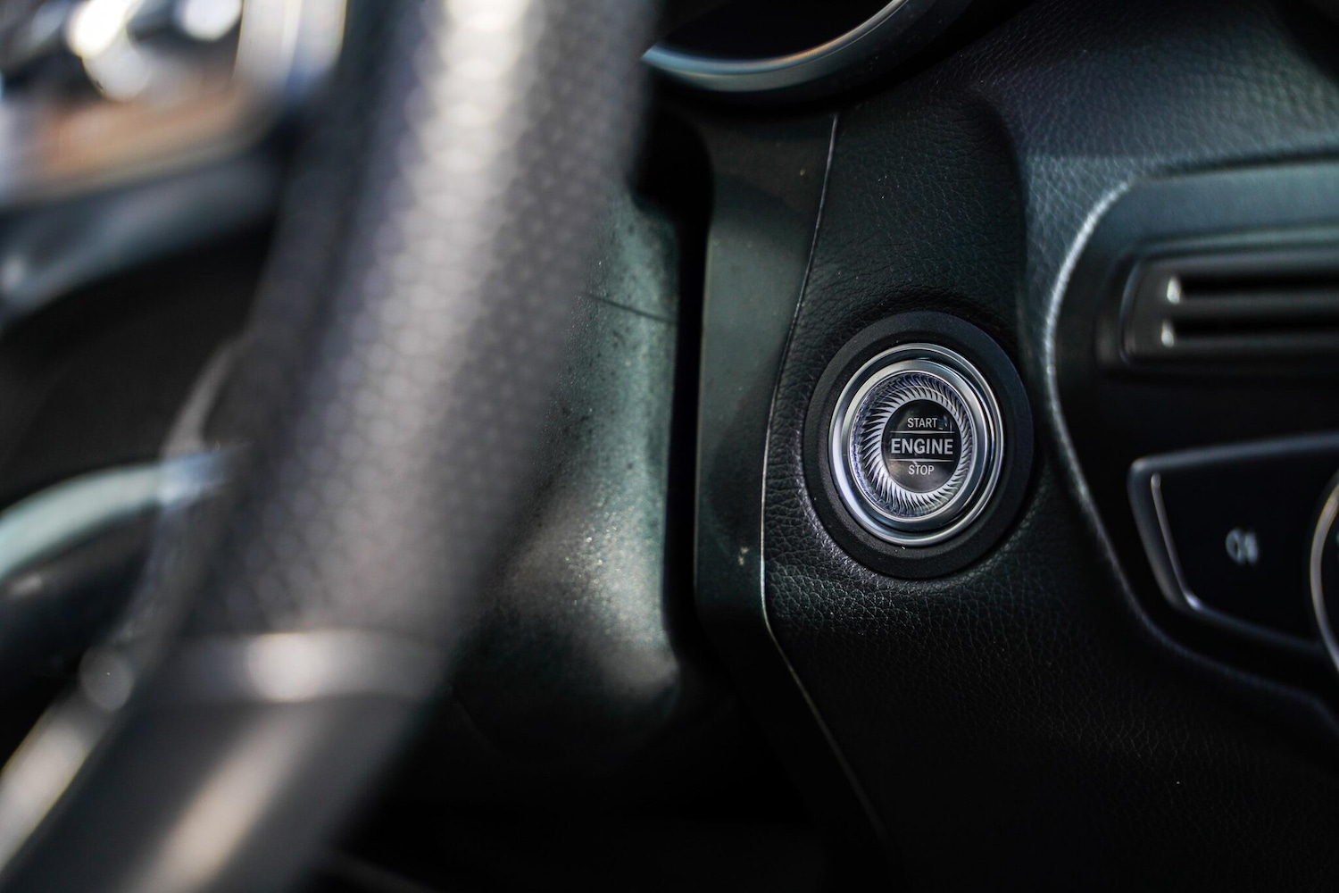 Used Mercedes-Benz GLC 2021 for sale - 76408841: Photo 50