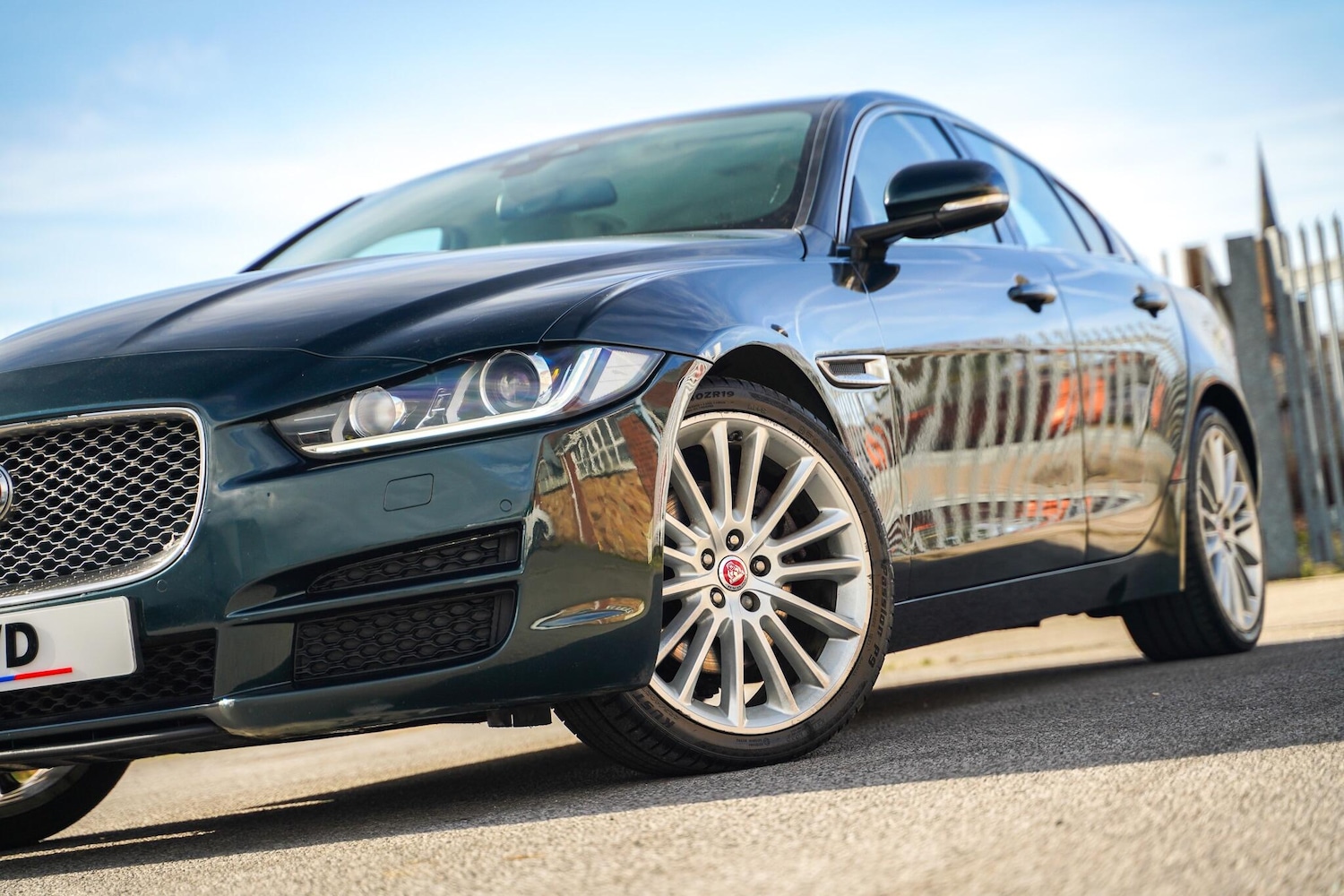 Used Jaguar XE for sale - 77671164: Photo 2