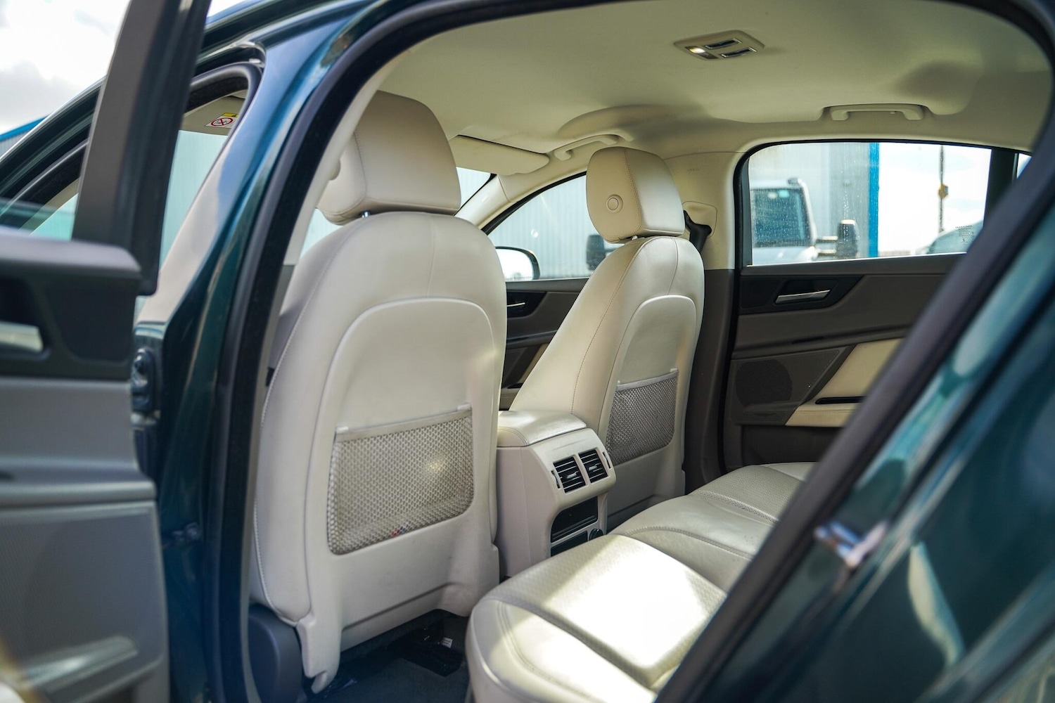 Used Jaguar XE for sale - 77671164: Photo 26