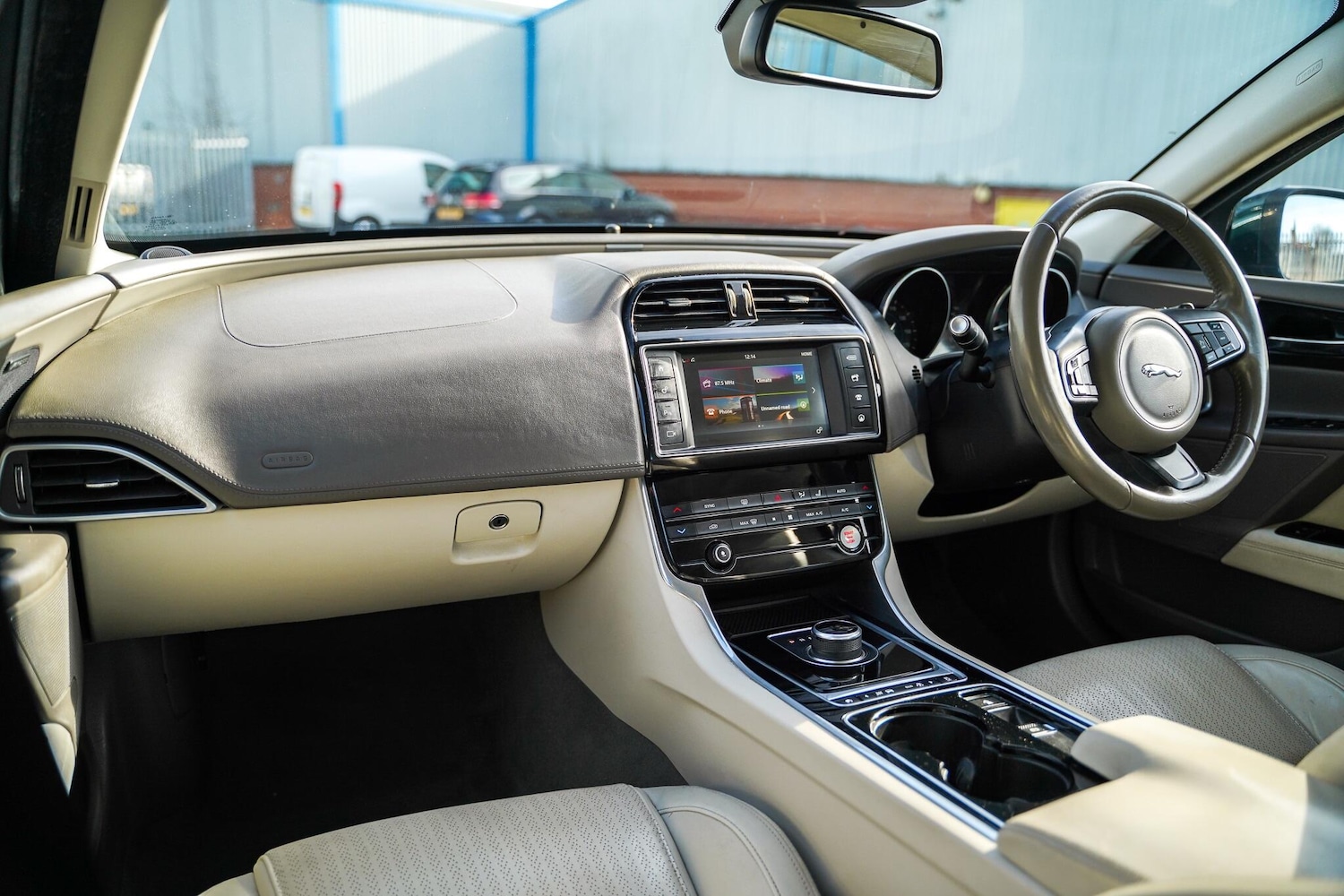 Used Jaguar XE for sale - 77671164: Photo 27