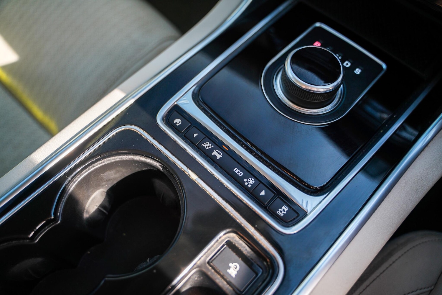 Used Jaguar XE for sale - 77671164: Photo 58