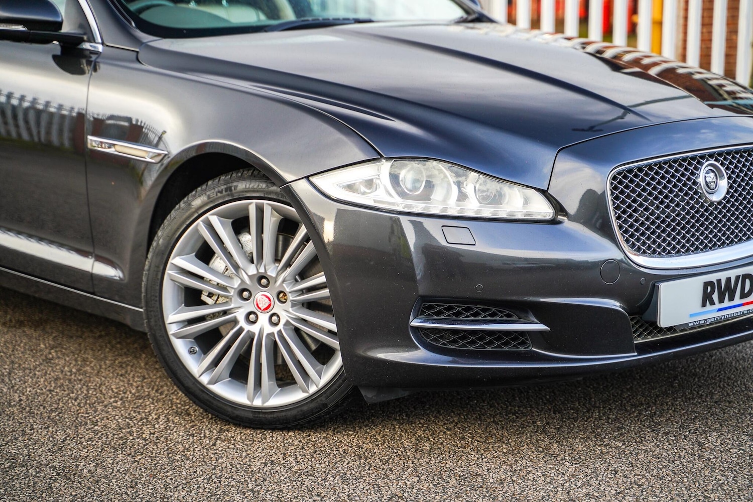 Used Jaguar XJ 2012 for sale - 77175248: Photo 2