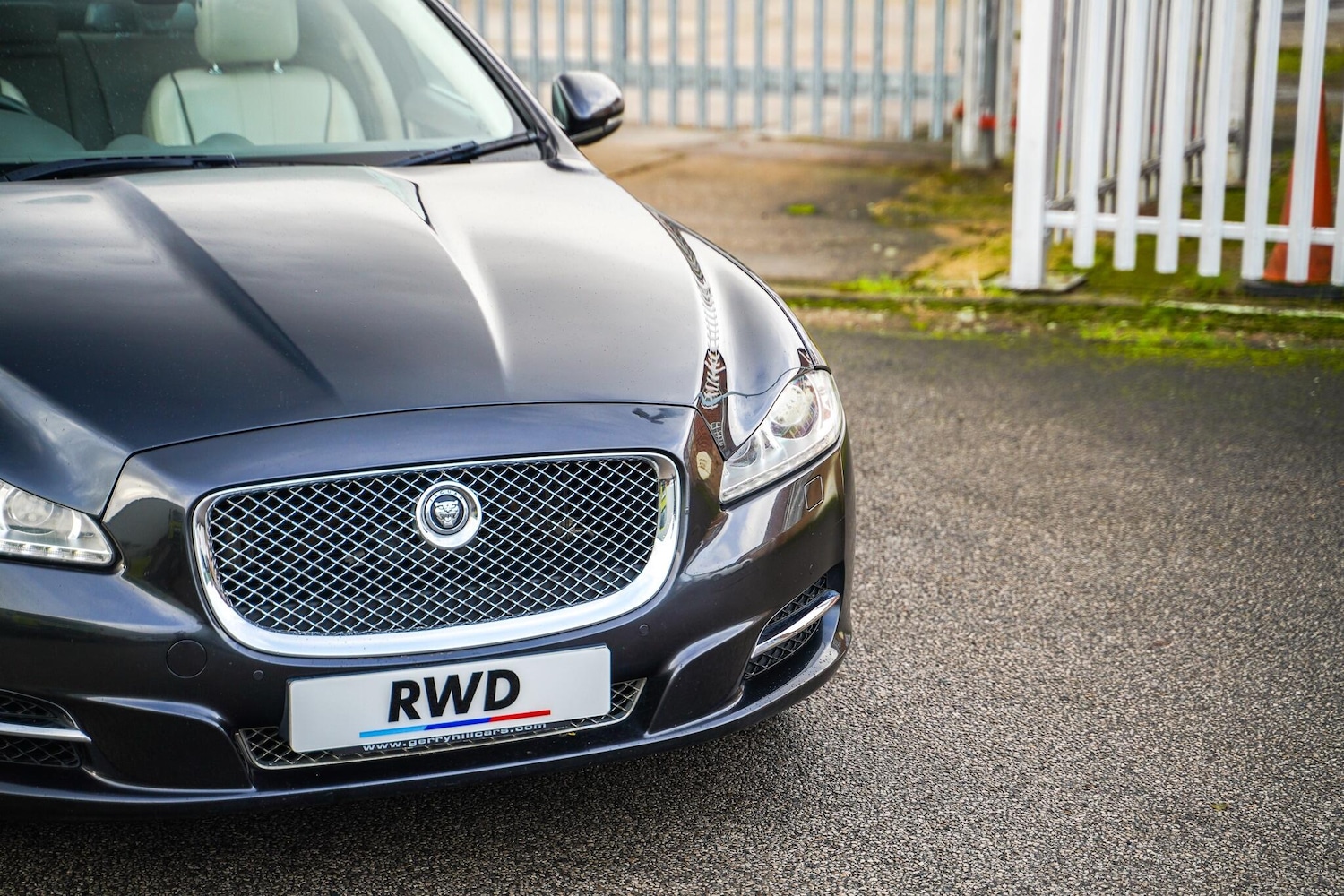 Used Jaguar XJ 2012 for sale - 77175248: Photo 4