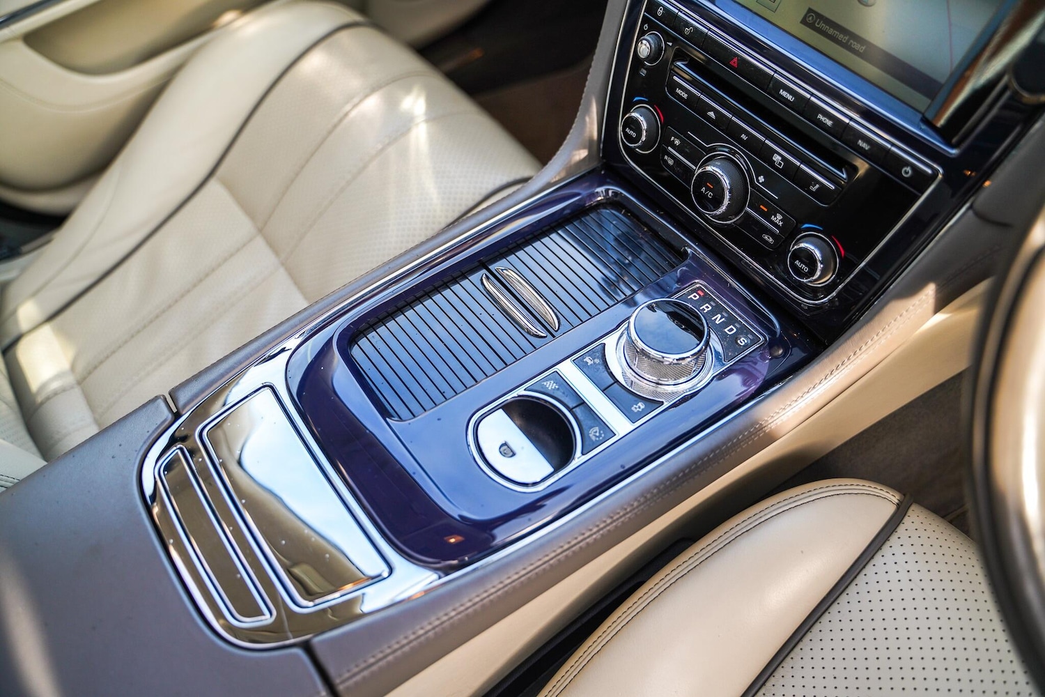 Used Jaguar XJ 2012 for sale - 77175248: Photo 49