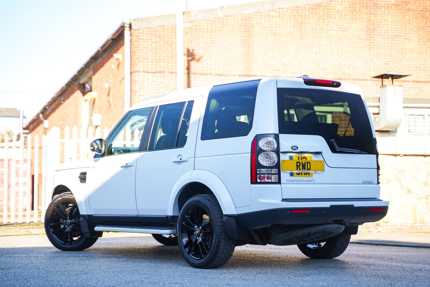 Used Land Rover Discovery 4 2016 for sale - 76377995: Photo 16