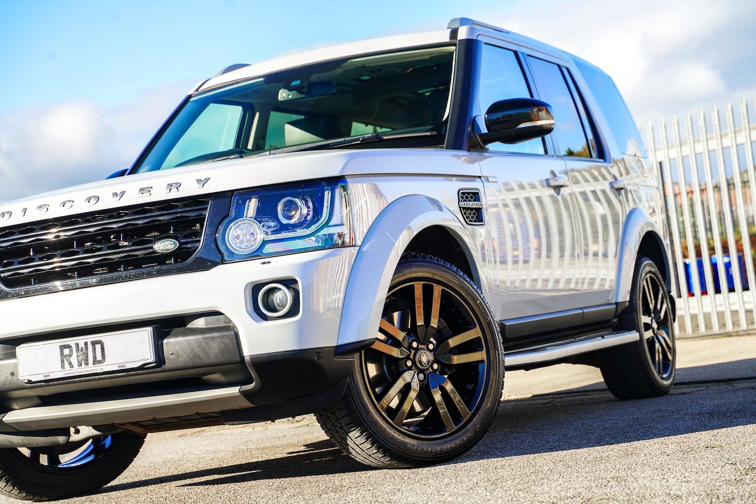 Used Land Rover Discovery 4 2016 for sale - 76377995: Photo 2