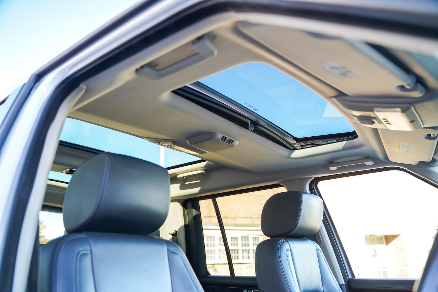 Used Land Rover Discovery 4 2016 for sale - 76377995: Photo 30