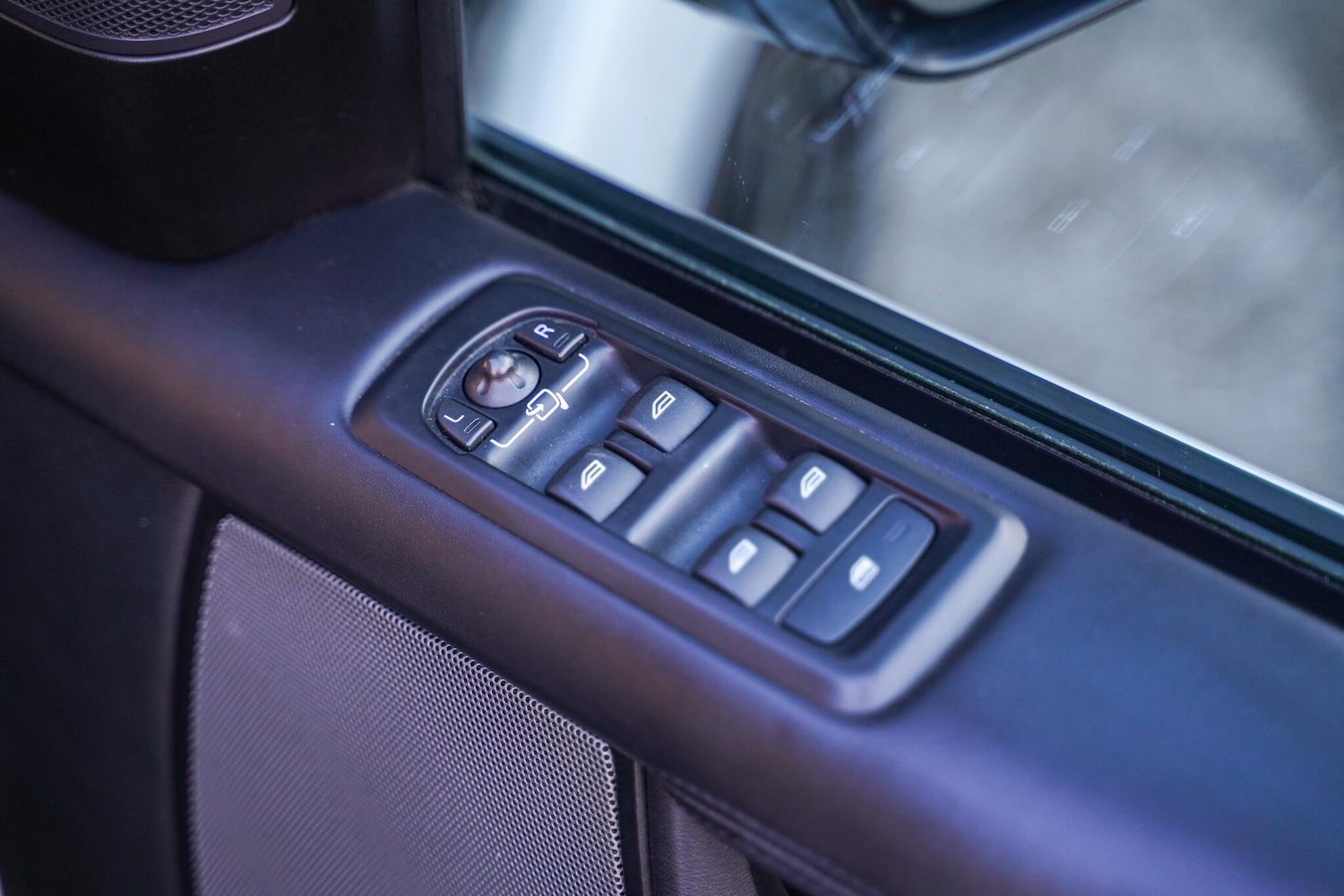 Used Land Rover Discovery 4 2016 for sale - 76377995: Photo 52