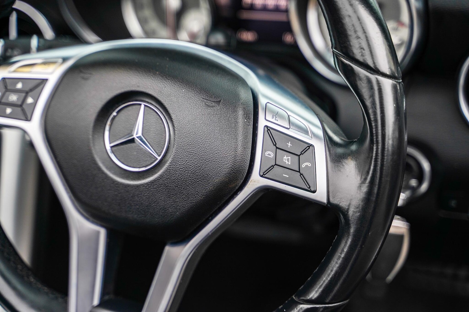 Used Mercedes-Benz SLK 2014 for sale - 77440384: Photo 44