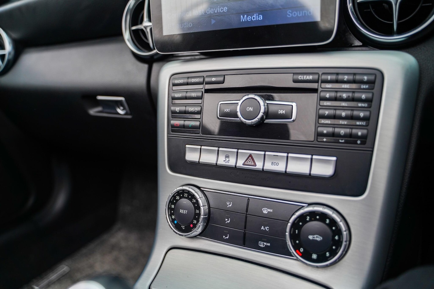 Used Mercedes-Benz SLK 2014 for sale - 77440384: Photo 46