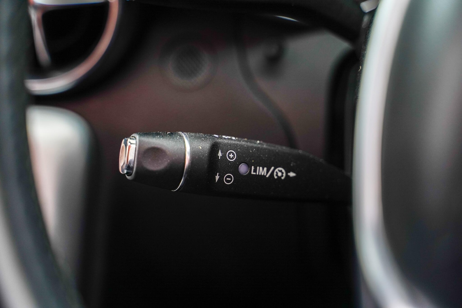 Used Mercedes-Benz SLK 2014 for sale - 77440384: Photo 48