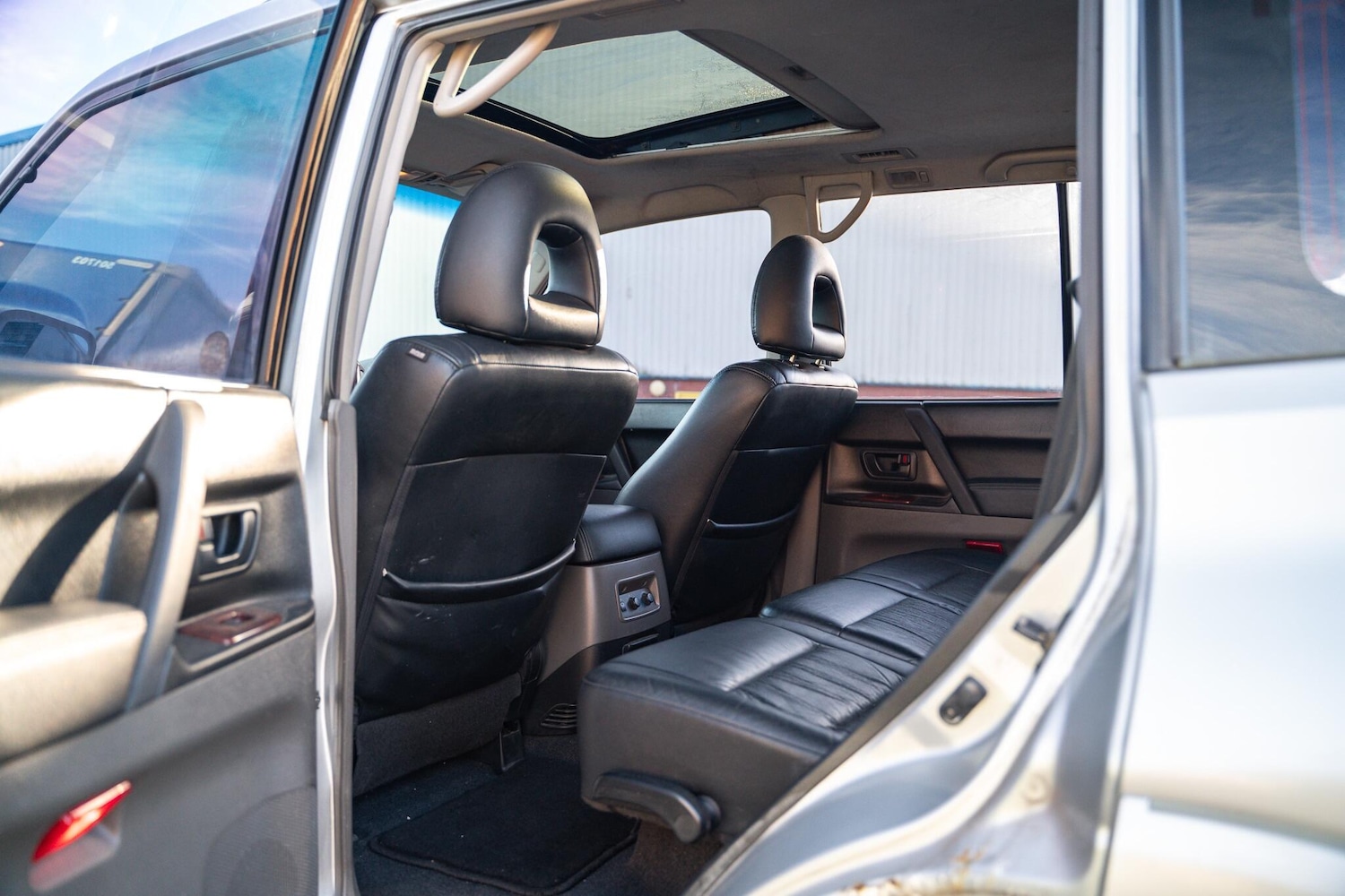 Used Mitsubishi Shogun 2003 for sale - 77424854: Photo 22