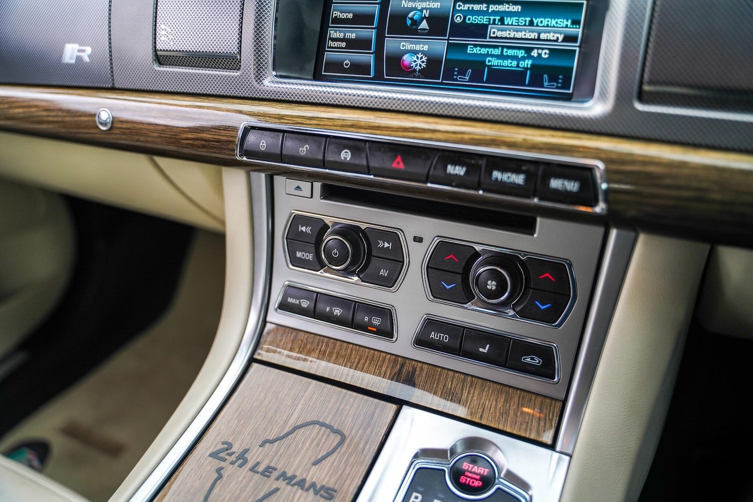 Used Jaguar XF 2013 for sale - 77538471: Photo 43