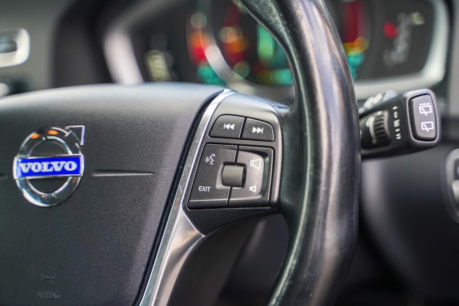 Used Volvo V60 2014 for sale - 77057273: Photo 29