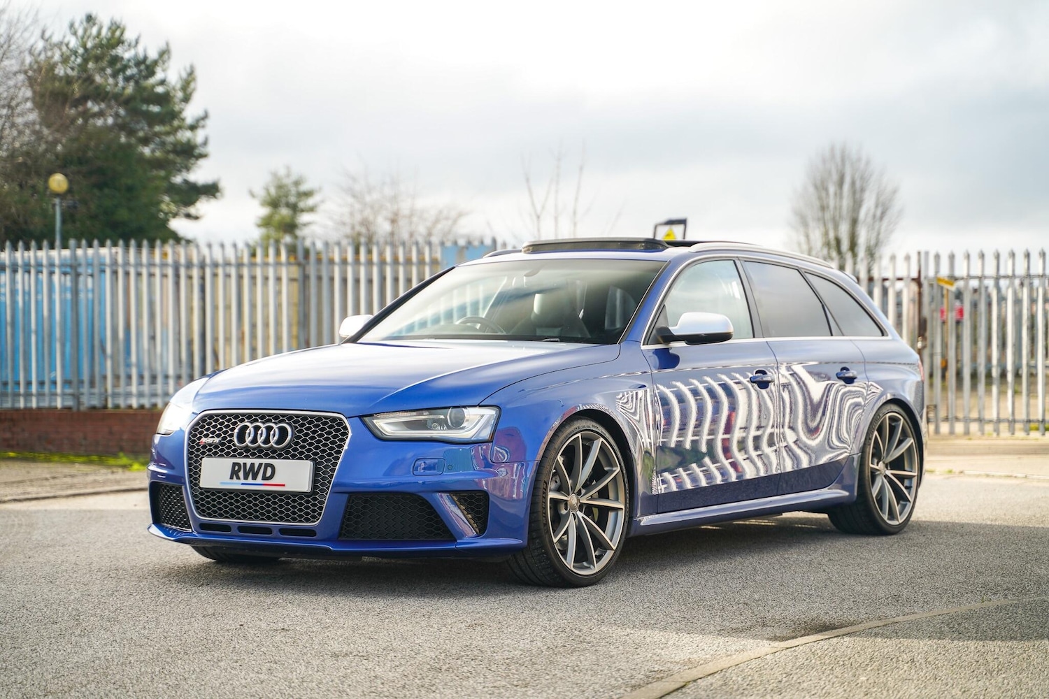 Used Audi RS4 2015 for sale - 77314846: Photo 2