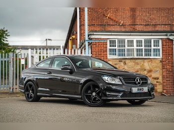Used Mercedes-Benz C Class 2015 for sale - 79441756: Photo