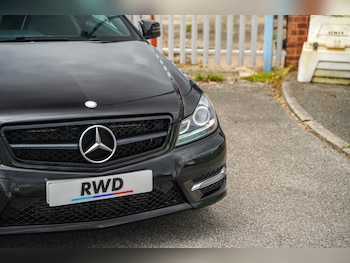 Used Mercedes-Benz C Class 2015 for sale - 79441756: Photo