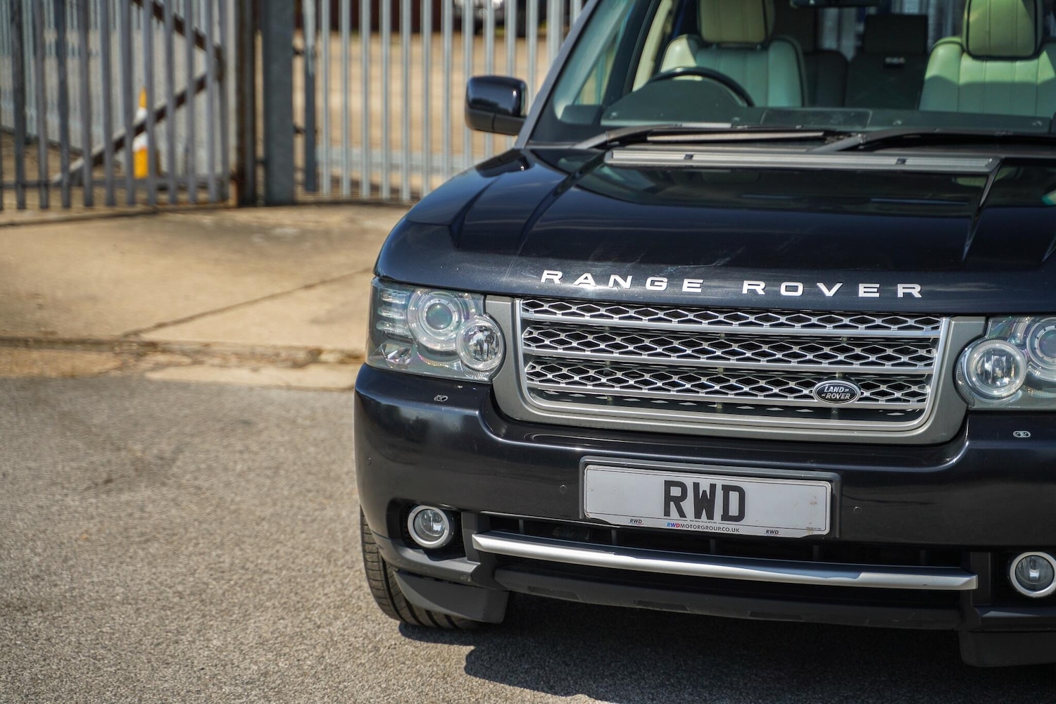 Used Land Rover Range Rover 2011 for sale - 76326701: Photo 24