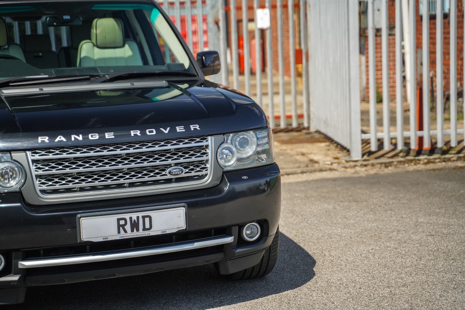 Used Land Rover Range Rover 2011 for sale - 76326701: Photo 3