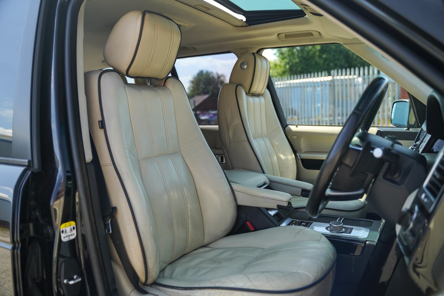 Used Land Rover Range Rover 2011 for sale - 76326701: Photo 8