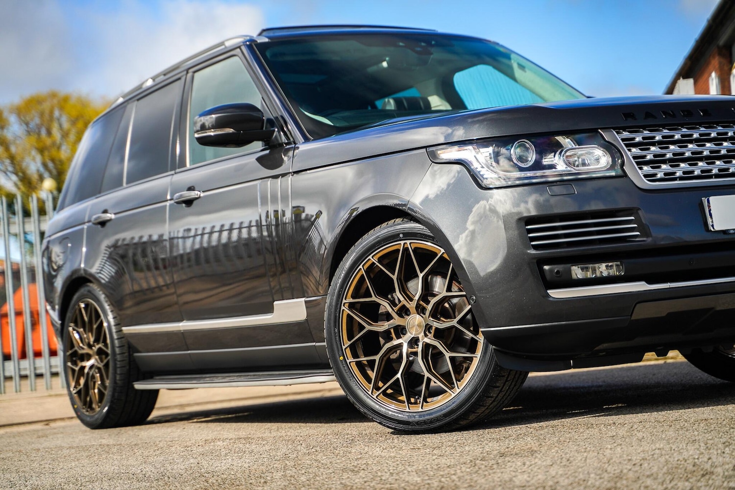 Used Land Rover Range Rover 2017 for sale - 78020301: Photo 2