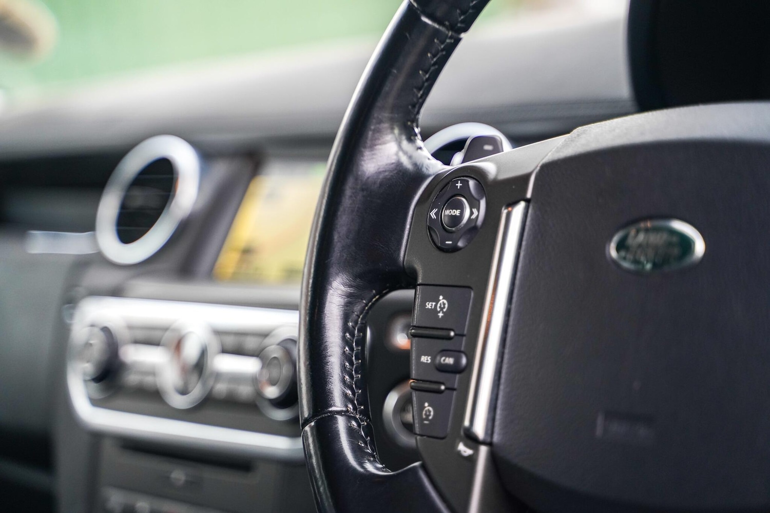 Used Land Rover Discovery 2014 for sale - 76521881: Photo 45