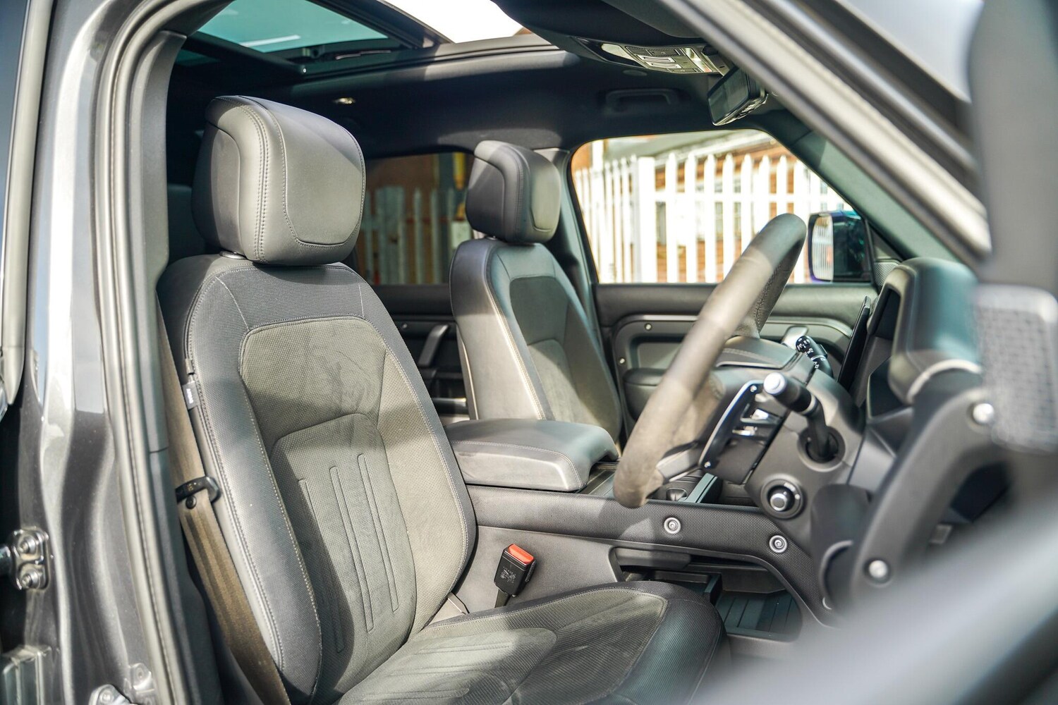 Used Land Rover Defender 2022 for sale - 78148350: Photo 11