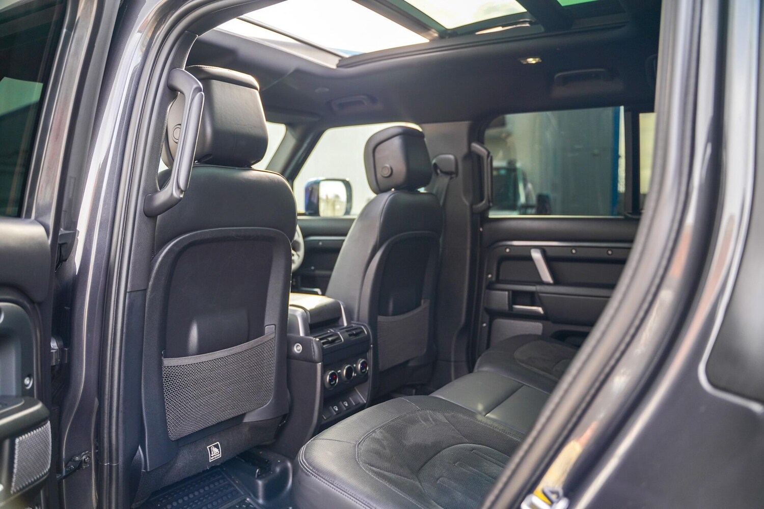 Used Land Rover Defender 2022 for sale - 78148350: Photo 28