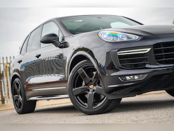 Used Porsche Cayenne 2016 for sale - 76314467: Photo 2