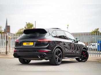 Used Porsche Cayenne 2016 for sale - 76314467: Photo 4