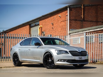 Used Skoda Superb 2018 for sale - 76714121: Photo