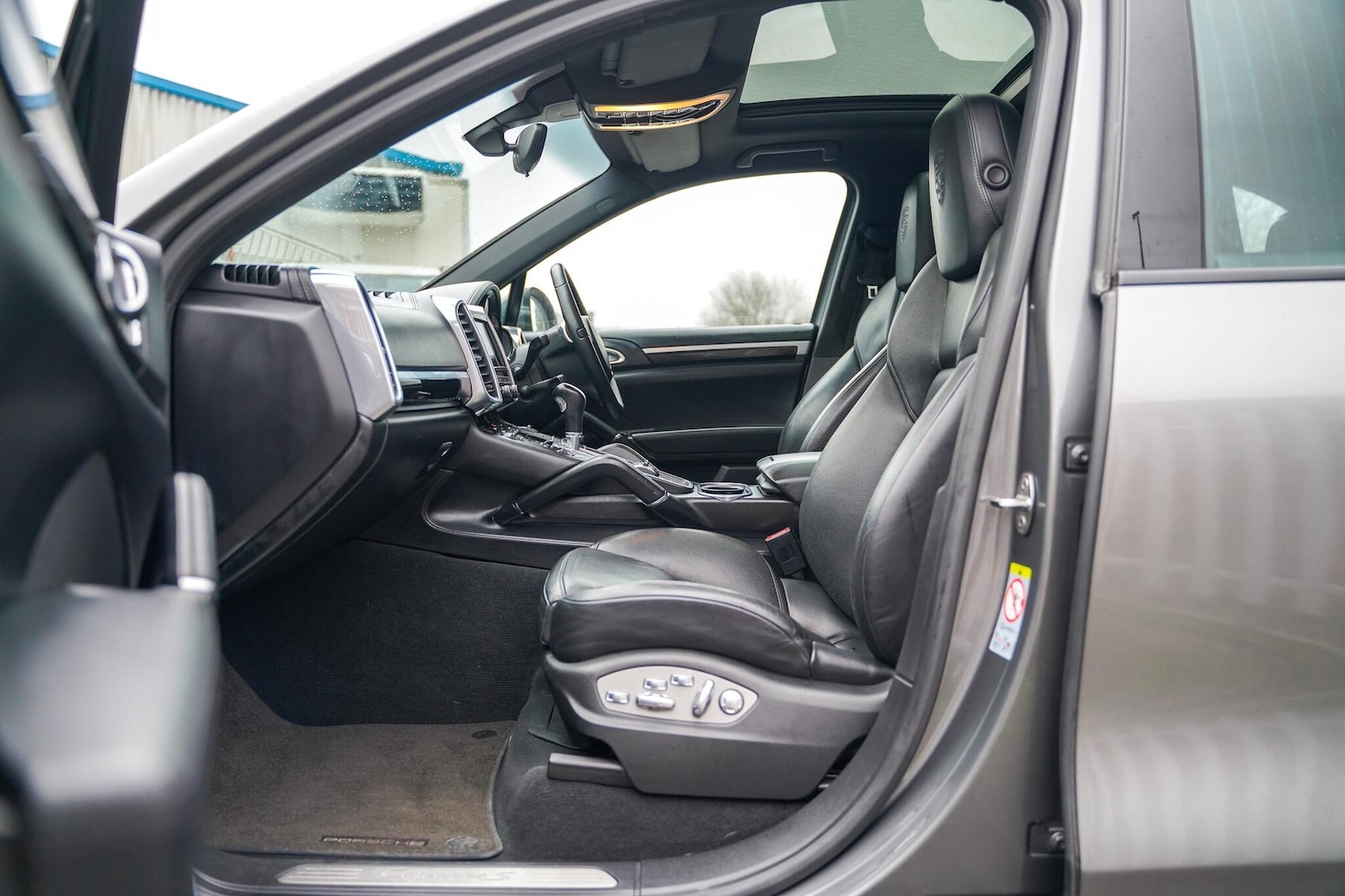 Used Porsche Cayenne 2013 for sale - 77439679: Photo 28