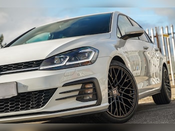 Used Volkswagen Golf 2017 for sale - 76349430: Photo