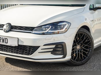 Used Volkswagen Golf 2017 for sale - 76349430: Photo
