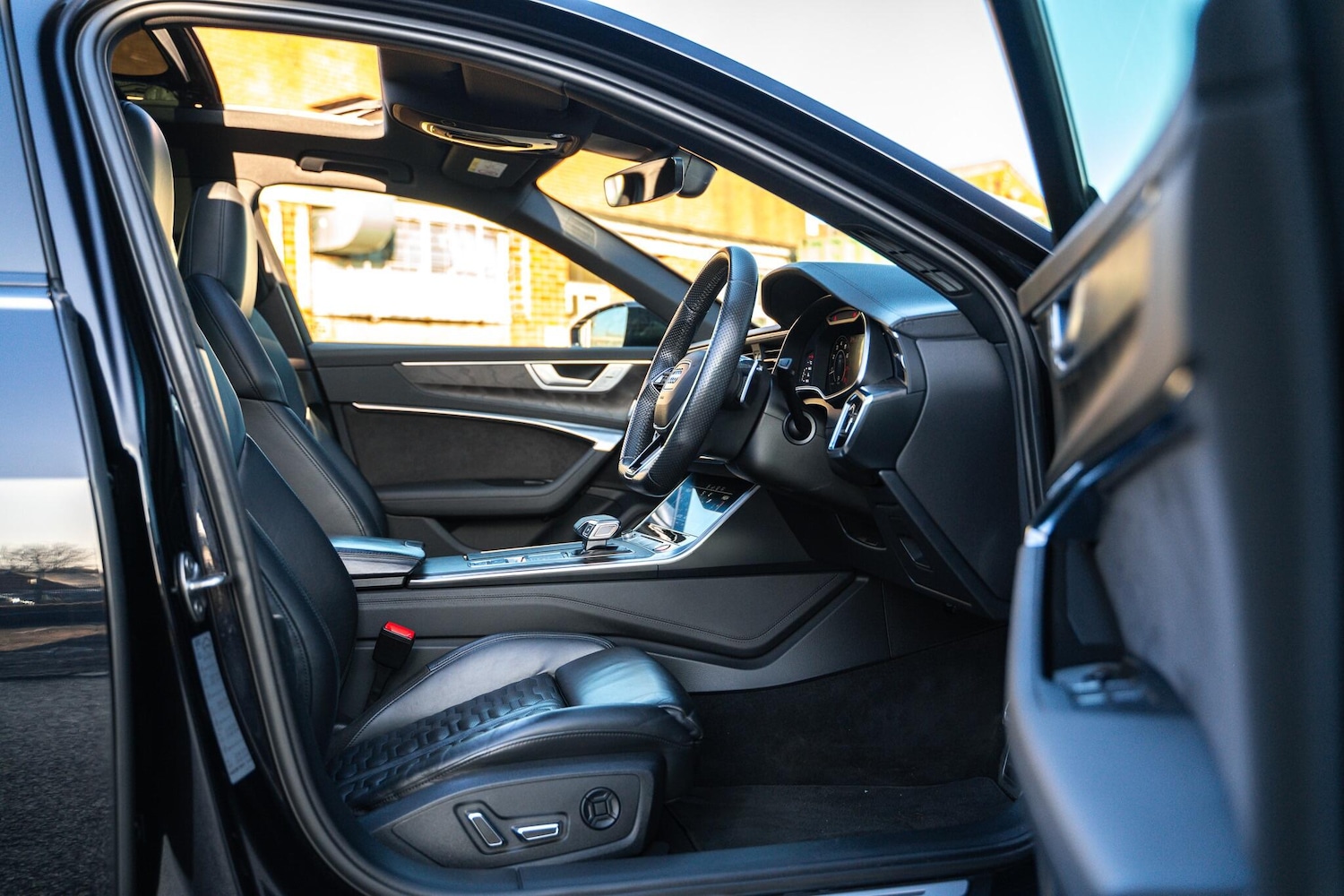 Used Audi RS6 2020 for sale - 76824667: Photo 32