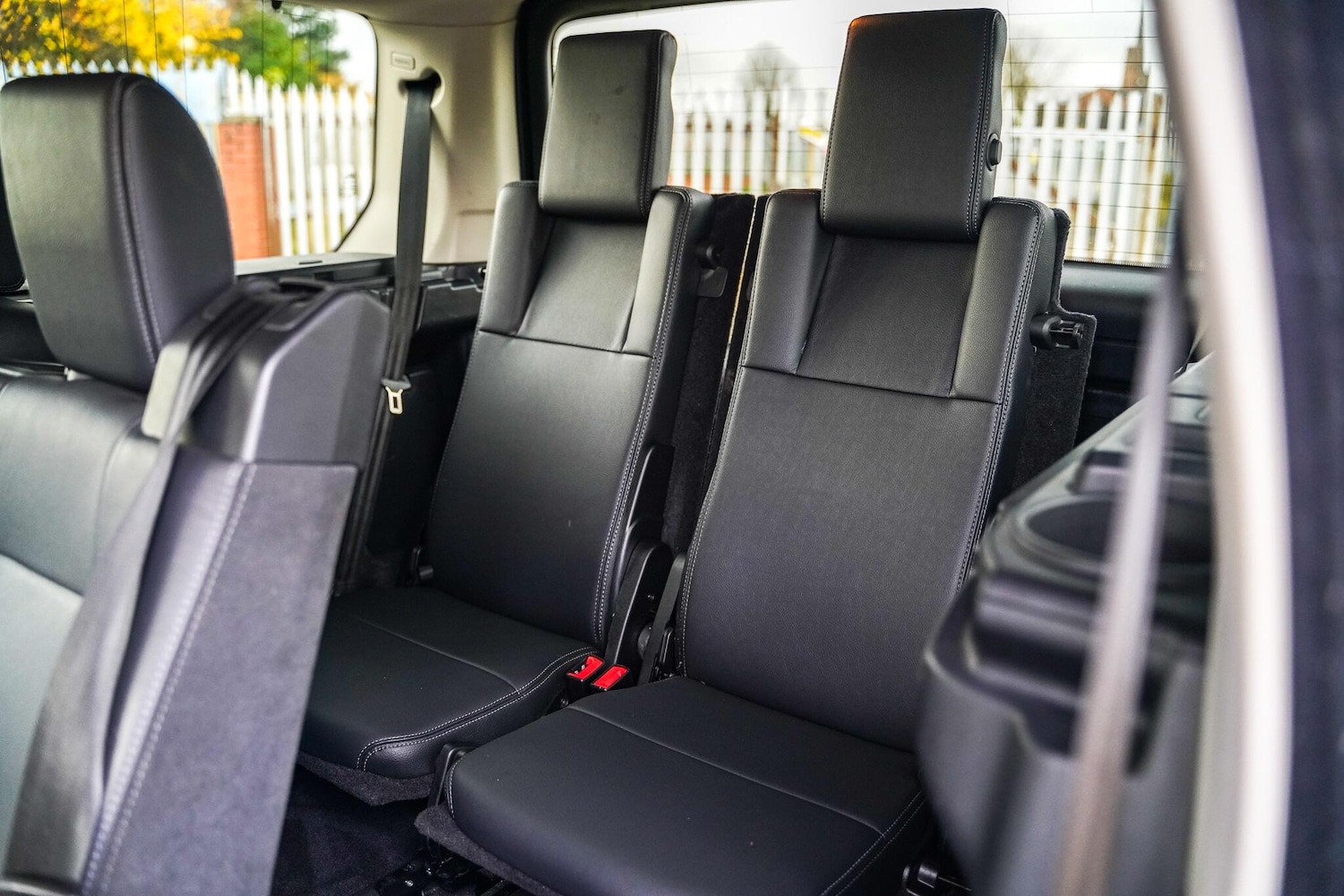 Used Land Rover Discovery 2014 for sale - 76991552: Photo 13