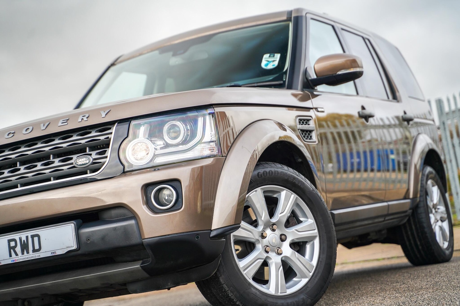 Used Land Rover Discovery 2014 for sale - 76991552: Photo 3