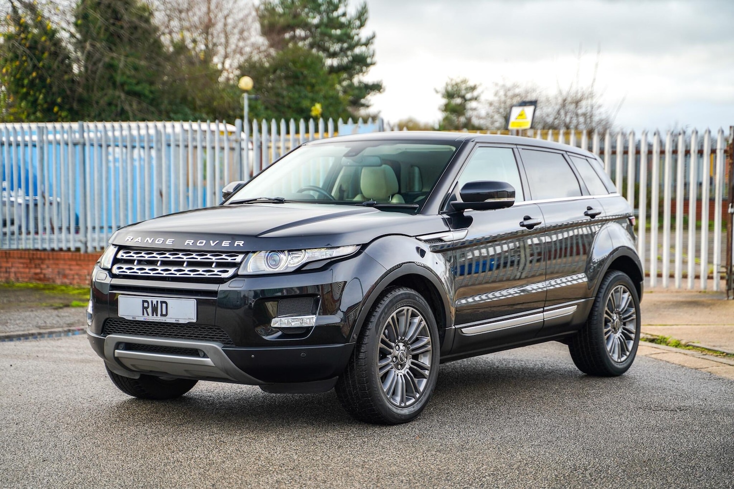 Used Land Rover Range Rover Evoque 2011 for sale - 76632653: Photo 3
