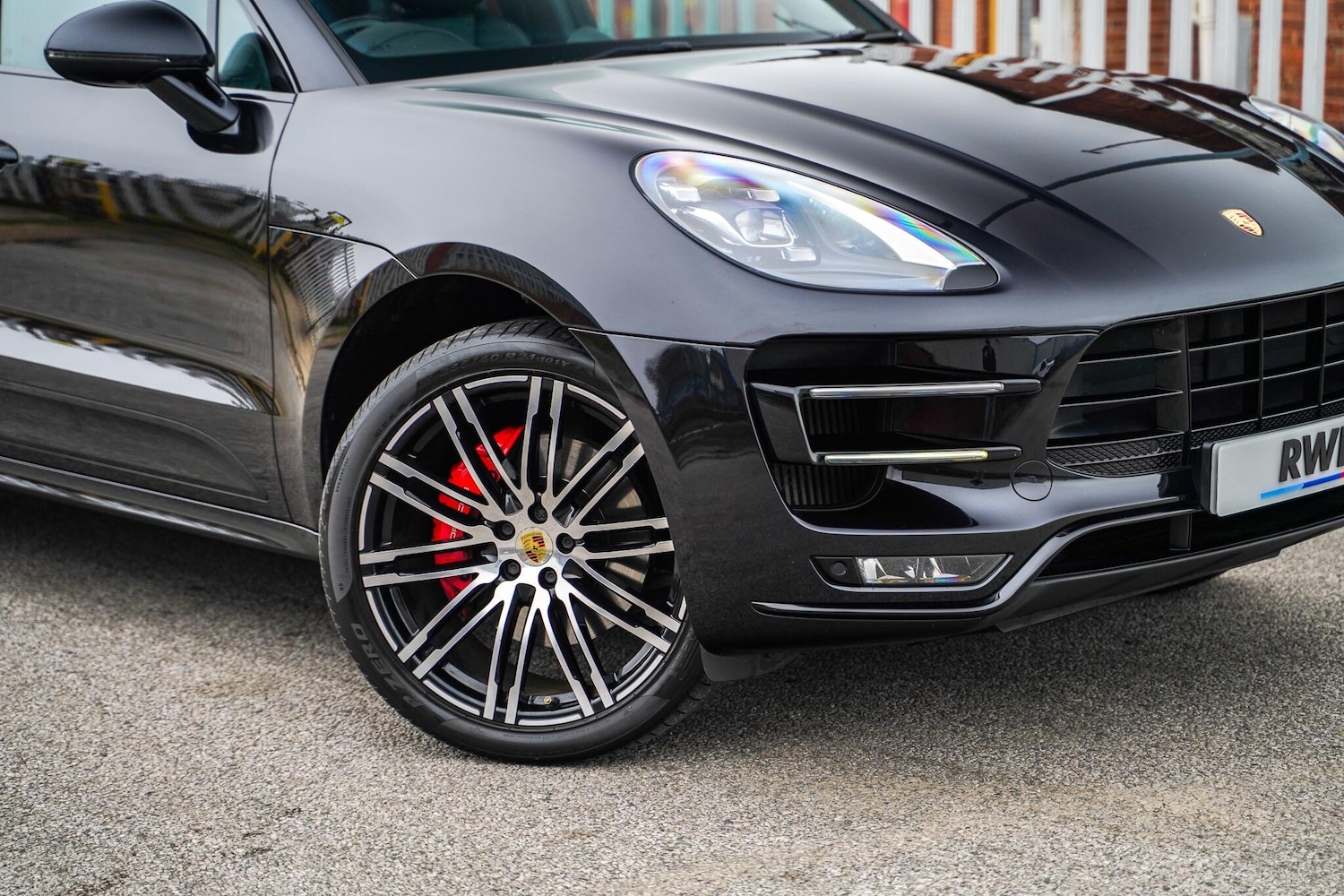 Used Porsche Macan for sale - 77799168: Photo 2