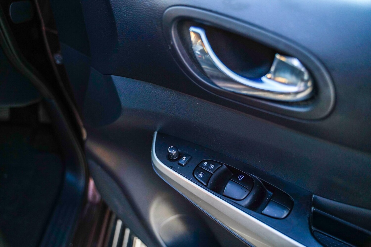 Used Nissan Navara 2016 for sale - 76898440: Photo 48