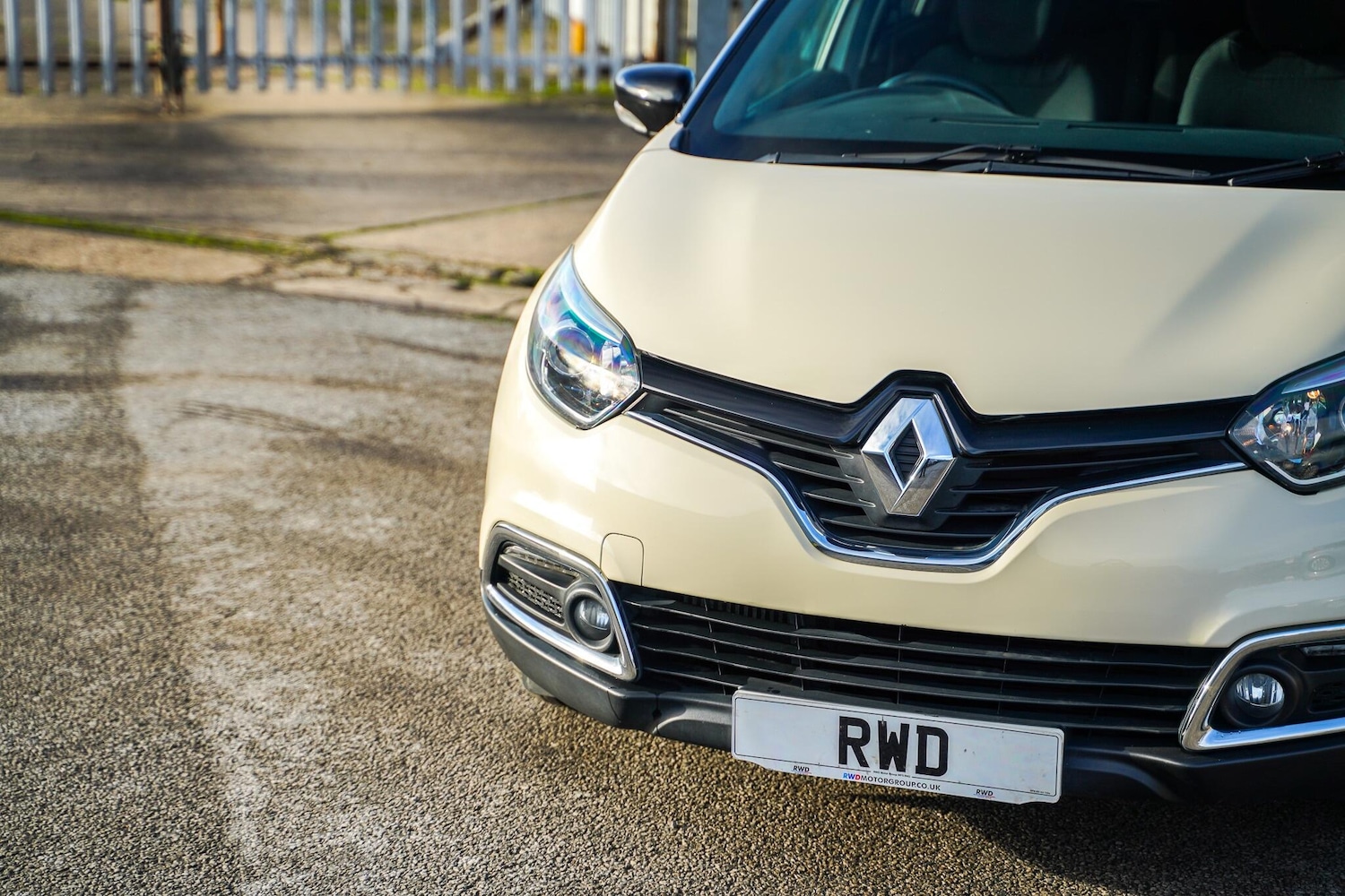 Used Renault Captur 2015 for sale - 76633077: Photo 20