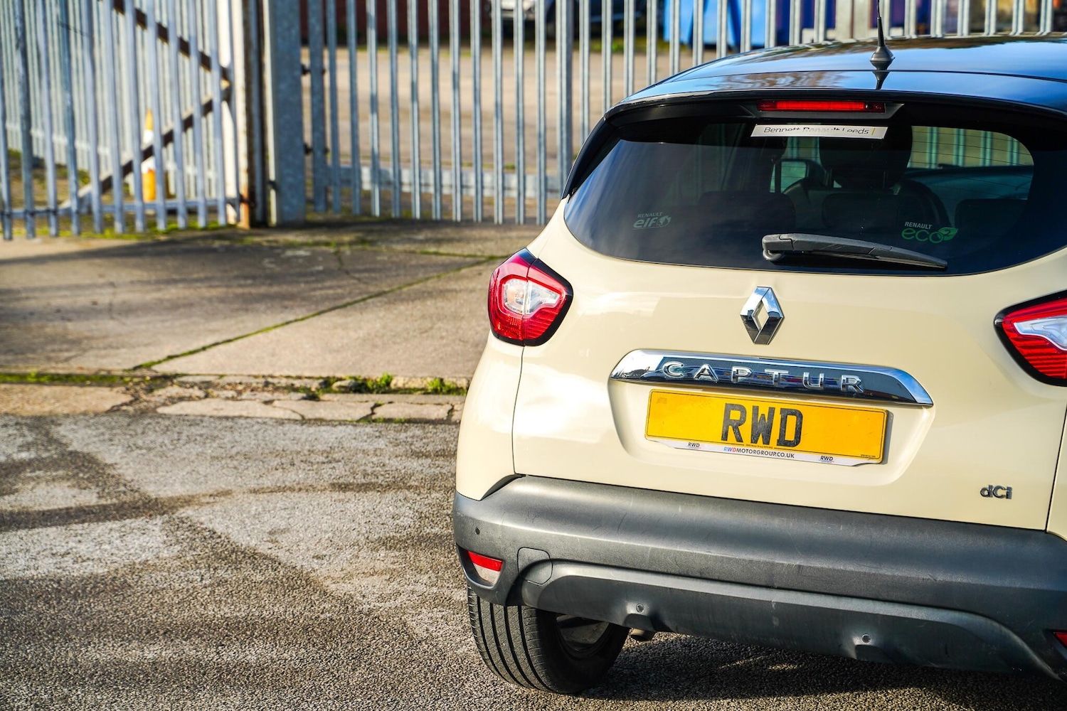 Used Renault Captur 2015 for sale - 76633077: Photo 24