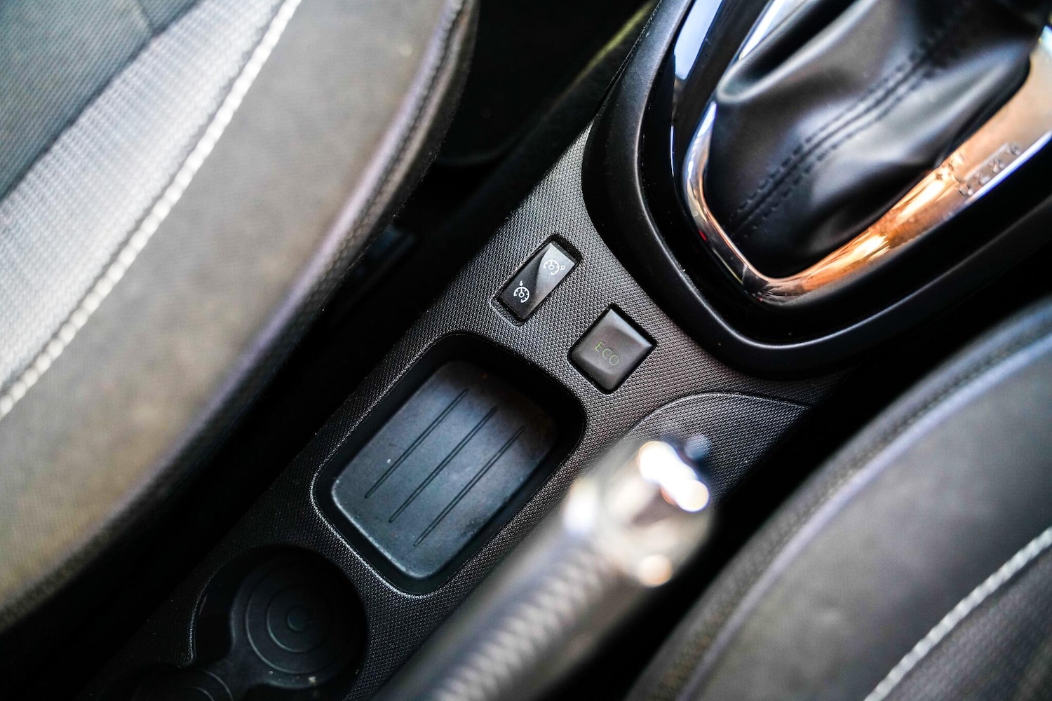 Used Renault Captur 2015 for sale - 76633077: Photo 30