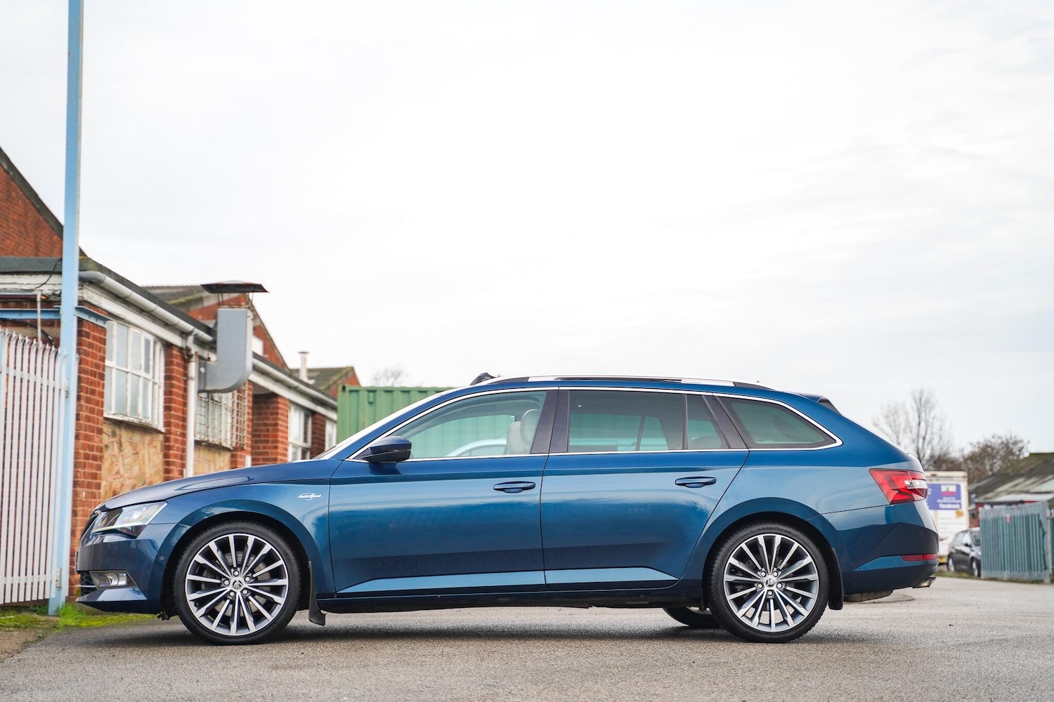 Used Skoda Superb for sale - 77190474: Photo 25