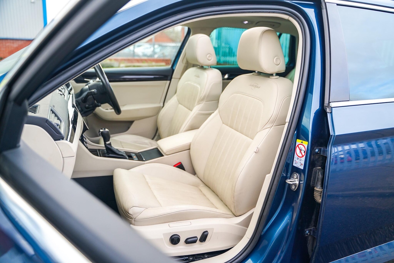 Used Skoda Superb for sale - 77190474: Photo 27