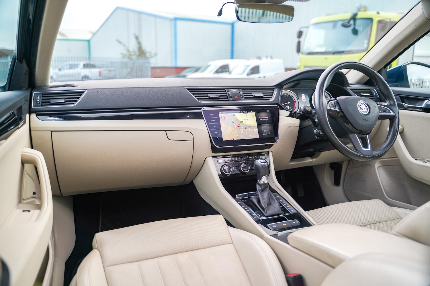 Used Skoda Superb for sale - 77190474: Photo 30