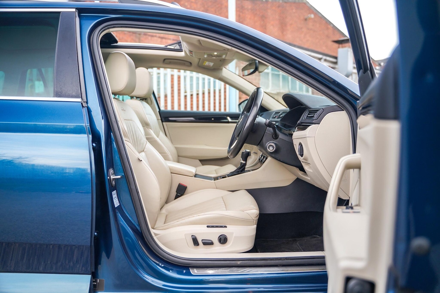 Used Skoda Superb for sale - 77190474: Photo 39